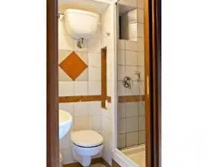 Mary Bell 5*, Roma İtalya