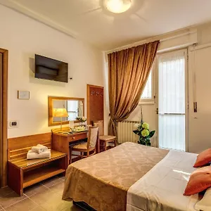 Trastevere 2*, Roma İtalya